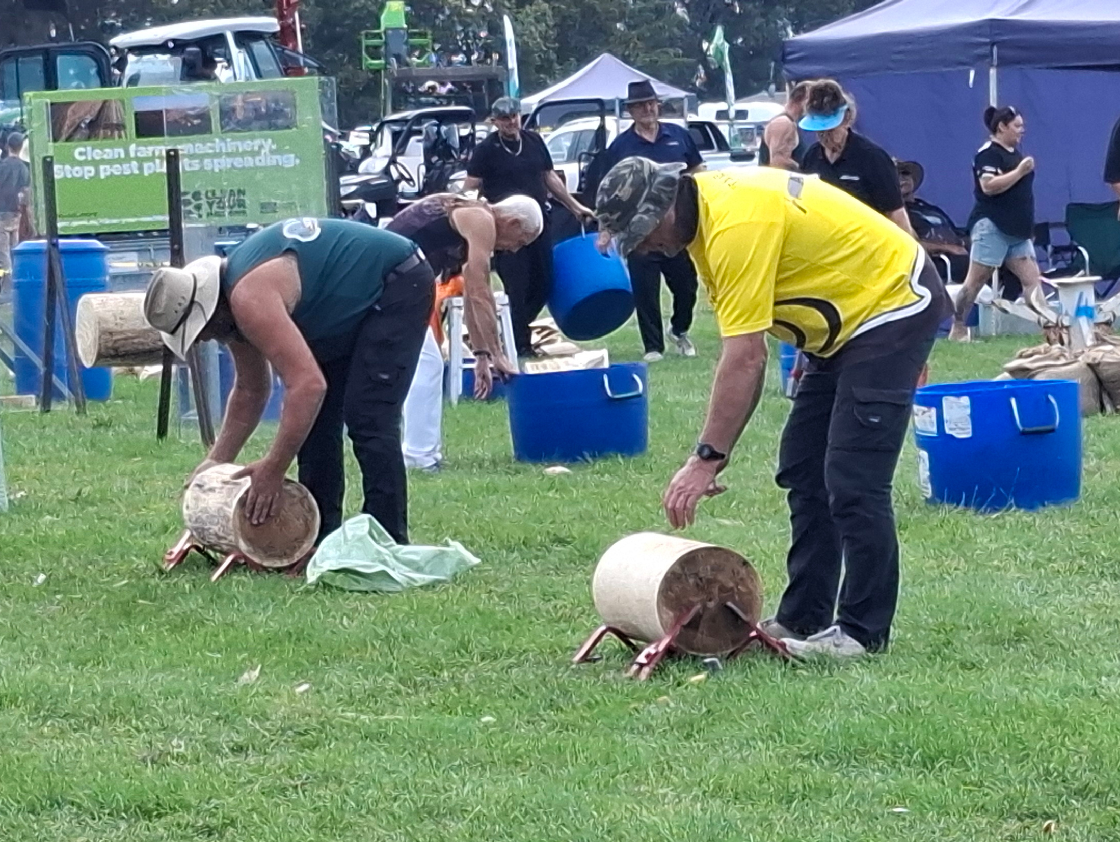 More axemen preparing for action Farming like grandad 2025 photo 27