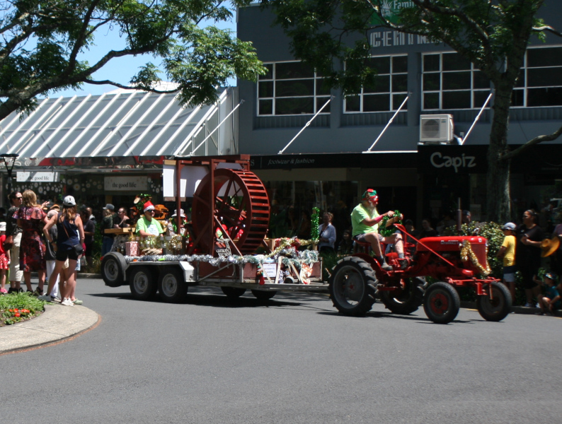 Waterwheel float at Whakatane Chrismas Parade 2025 2